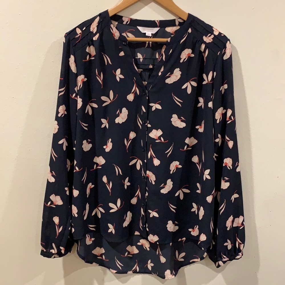 Lauren Conrad : woman’s button down